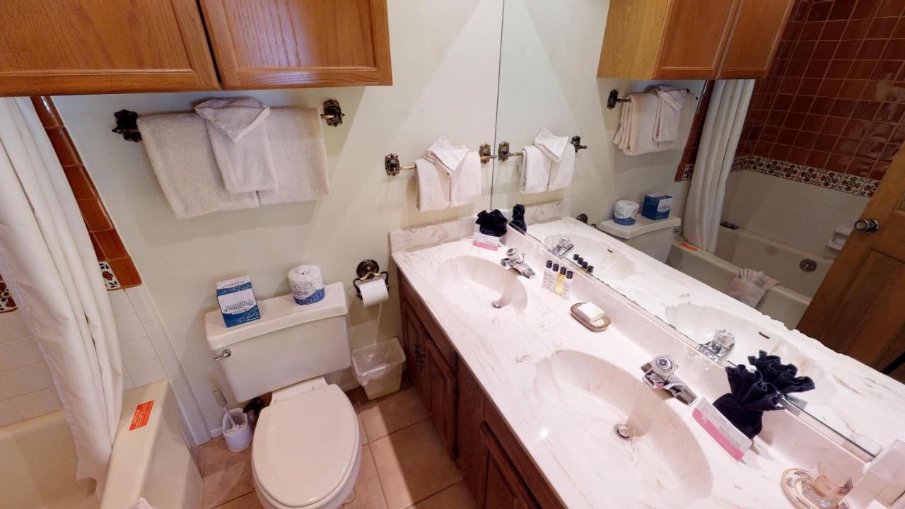 Flagg Mountain 7 Townhouse With High Speed Wifi Leilighet Red River Eksteriør bilde